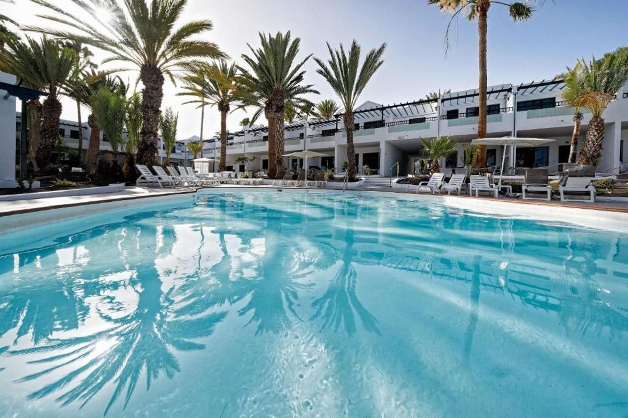 Labranda Playa Club Hotel Puerto del Carmen  Bagian luar foto